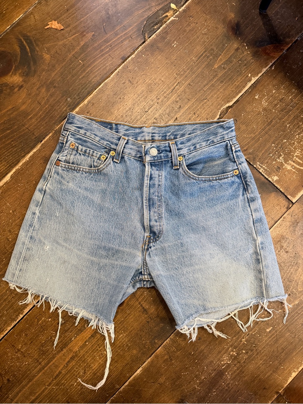 Levi's Light Blue Denim Cutoff Jean Shorts - Picture 2 of 7